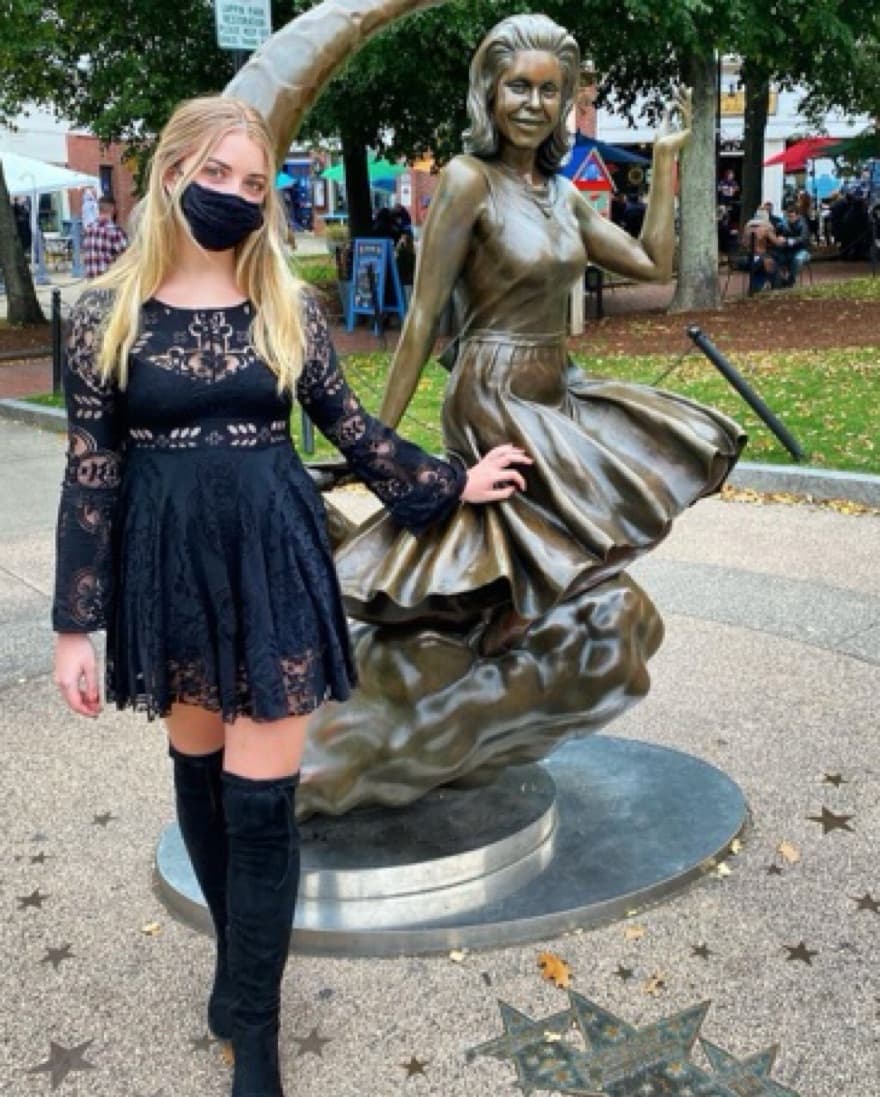 Black Lace Bell Sleave Mini Dress - Image 3