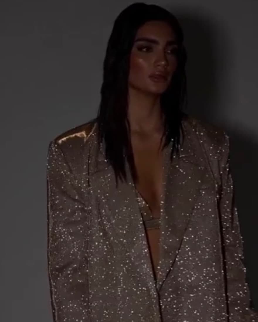 SLA the Label - Image 5