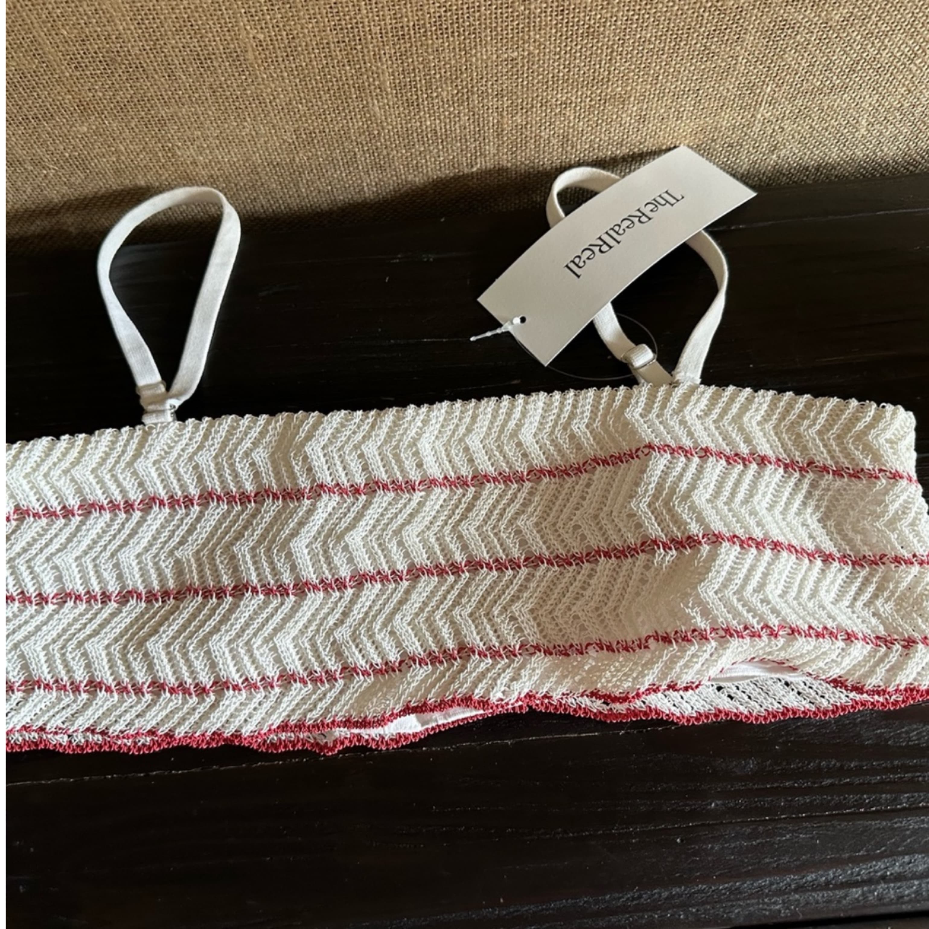 Georgio Armani Red White Stripe Set - Image 4