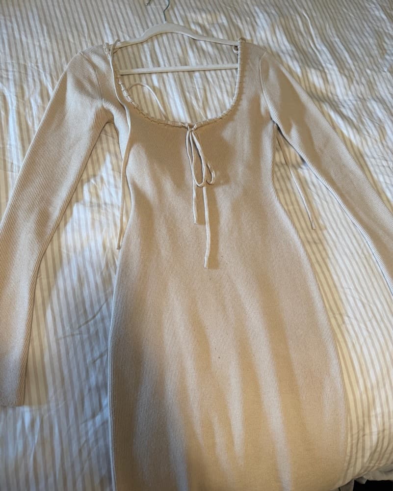 Guizio Beige Bow Midi Dress - Image 4