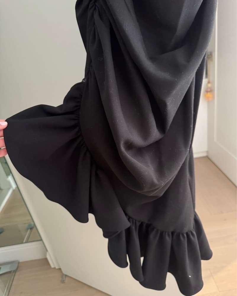 Elegant Black Ruffle Maxi Dress - Image 2