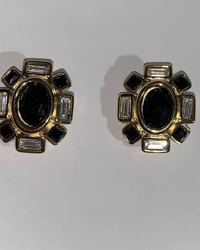 GIVENCHY clip earrings - Image 2