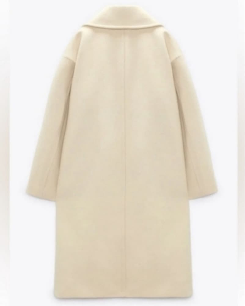 Cream White Oversized Wool Coat - Image 5