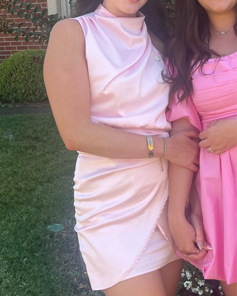 Elegant Light Pink Dress  - Image 3