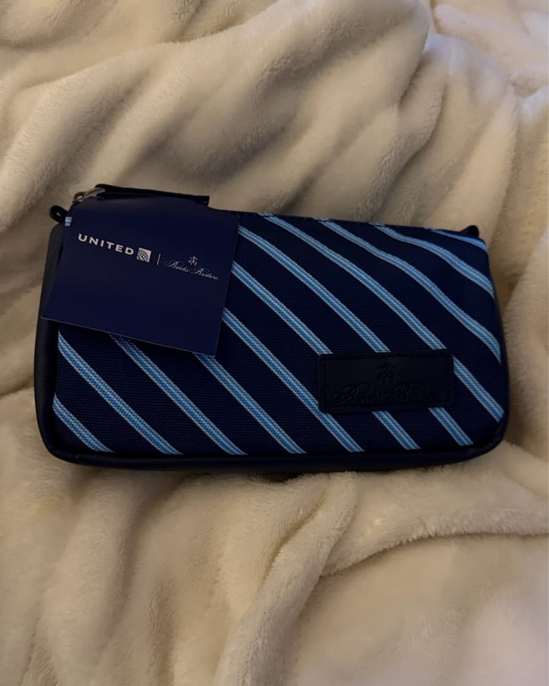 United Airlines Polaris Amenity Kit - Image 1