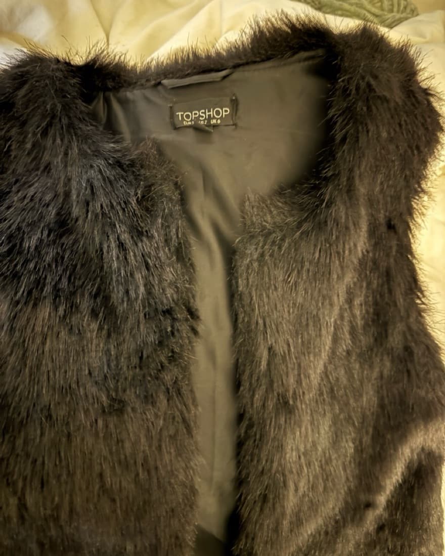 Faux Fur Vest  - Image 2