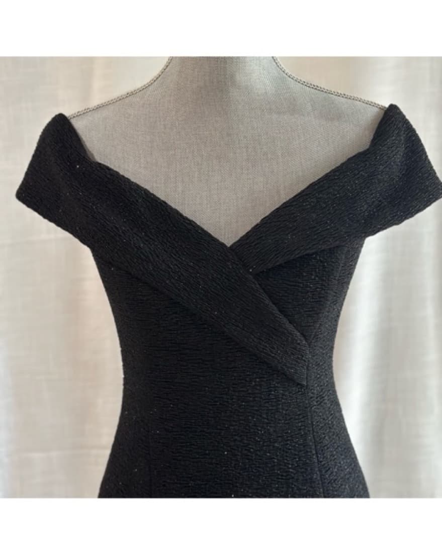 Off The Shoulder Black Gown - Image 4