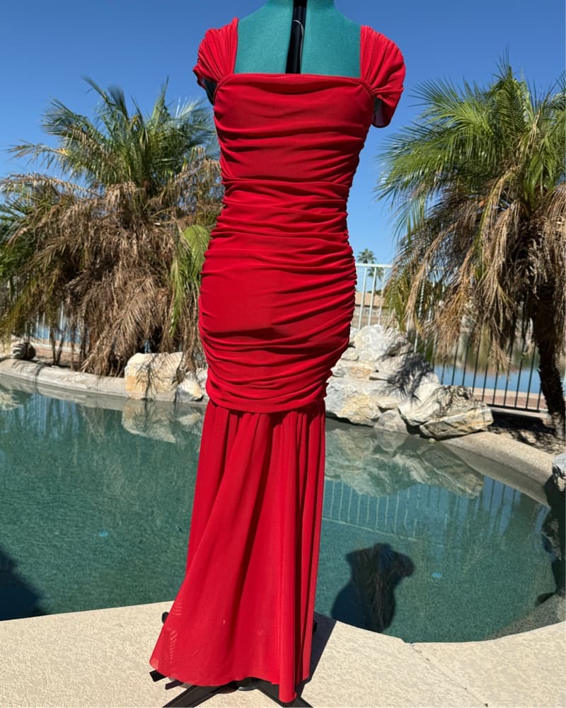 Elliatt Red Formal Dress - Image 1