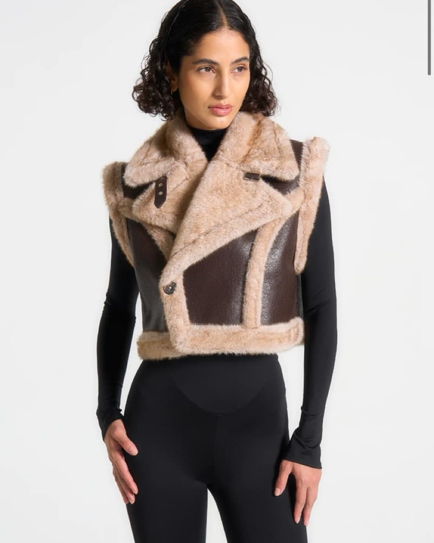 Maniere De Voir Fur Cropped Jacket - Image 4