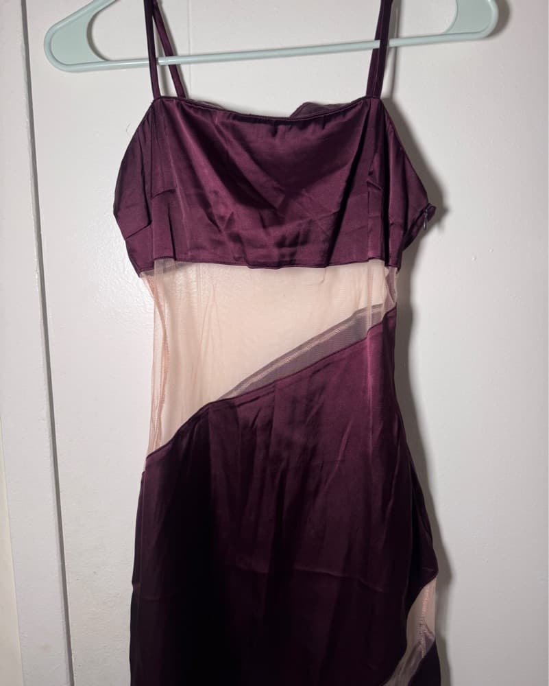 Elegant Purple Ombre Dress - Image 4