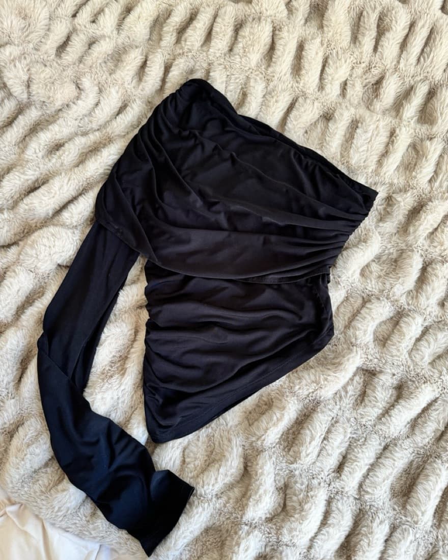 One Shoulder Asymmetric Top - Image 3