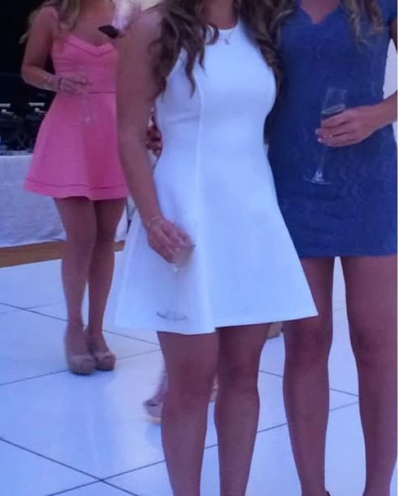 Elegant Cream Sleeveless Dress - Image 4