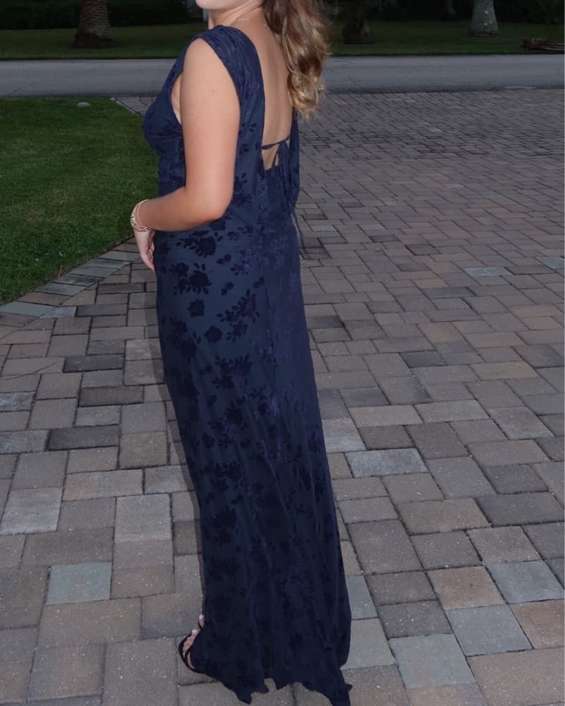 Flocked Long Tulle Set  - Image 3