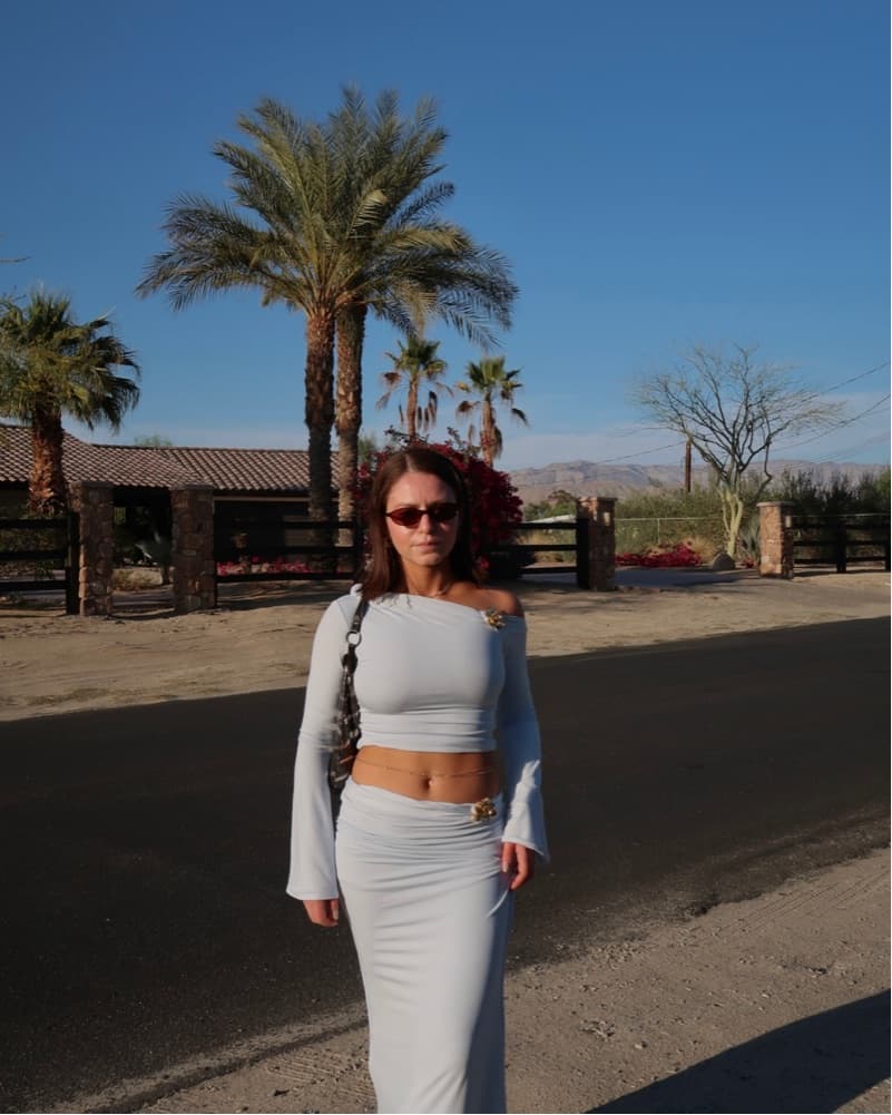 Elegant Bell-Sleeve Crop Top and High-Waisted Maxi Skirt Set - Image 2