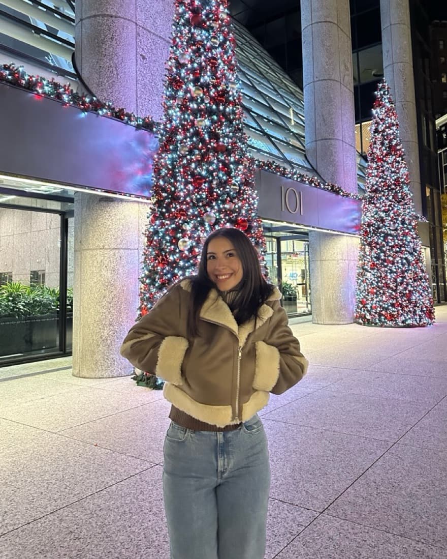 Cozy Chic Faux Shearling Jacket - Image 3