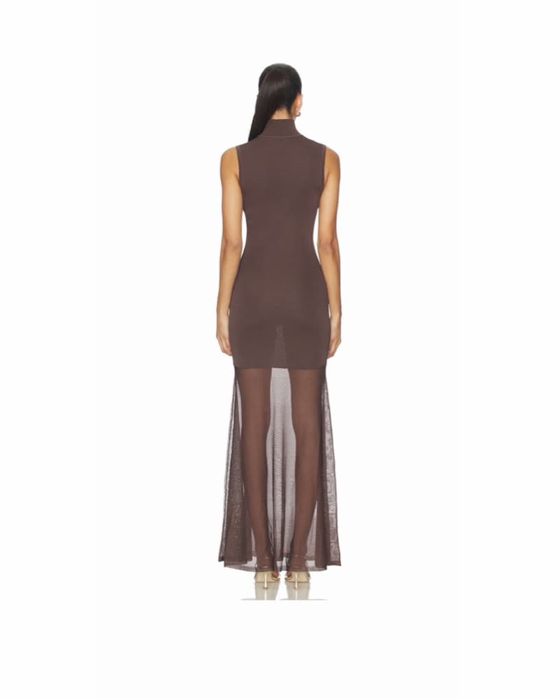 SEROYA Amine Knit Mazi Dress in Brown - Image 3