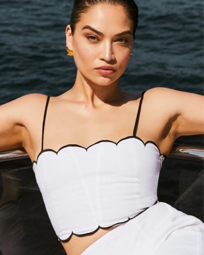 Meshki Scalloped Linen Crop Top  - Image 3