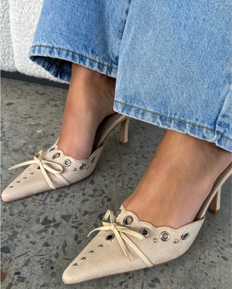 Cream White Fox Leina Heels - Image 1