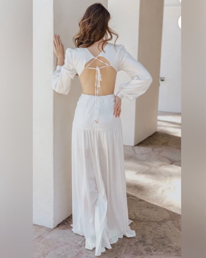 Ruffle Cut Out Maxi Dress in White - Image 3