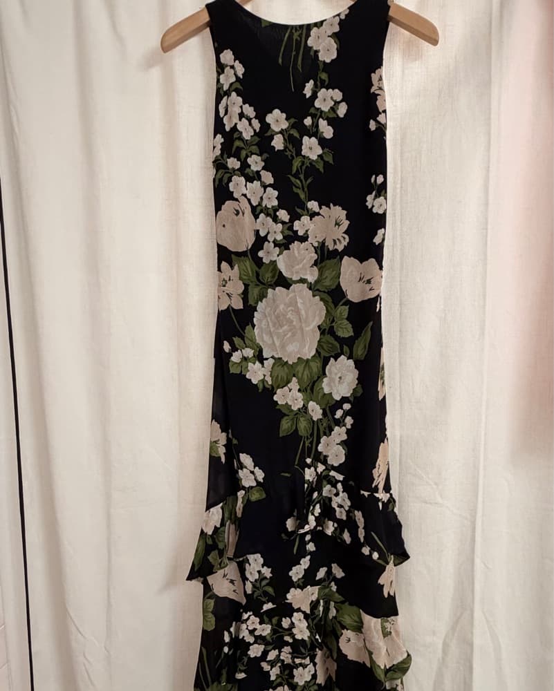 Reformation Magnus Dress — Black Floral - Image 4
