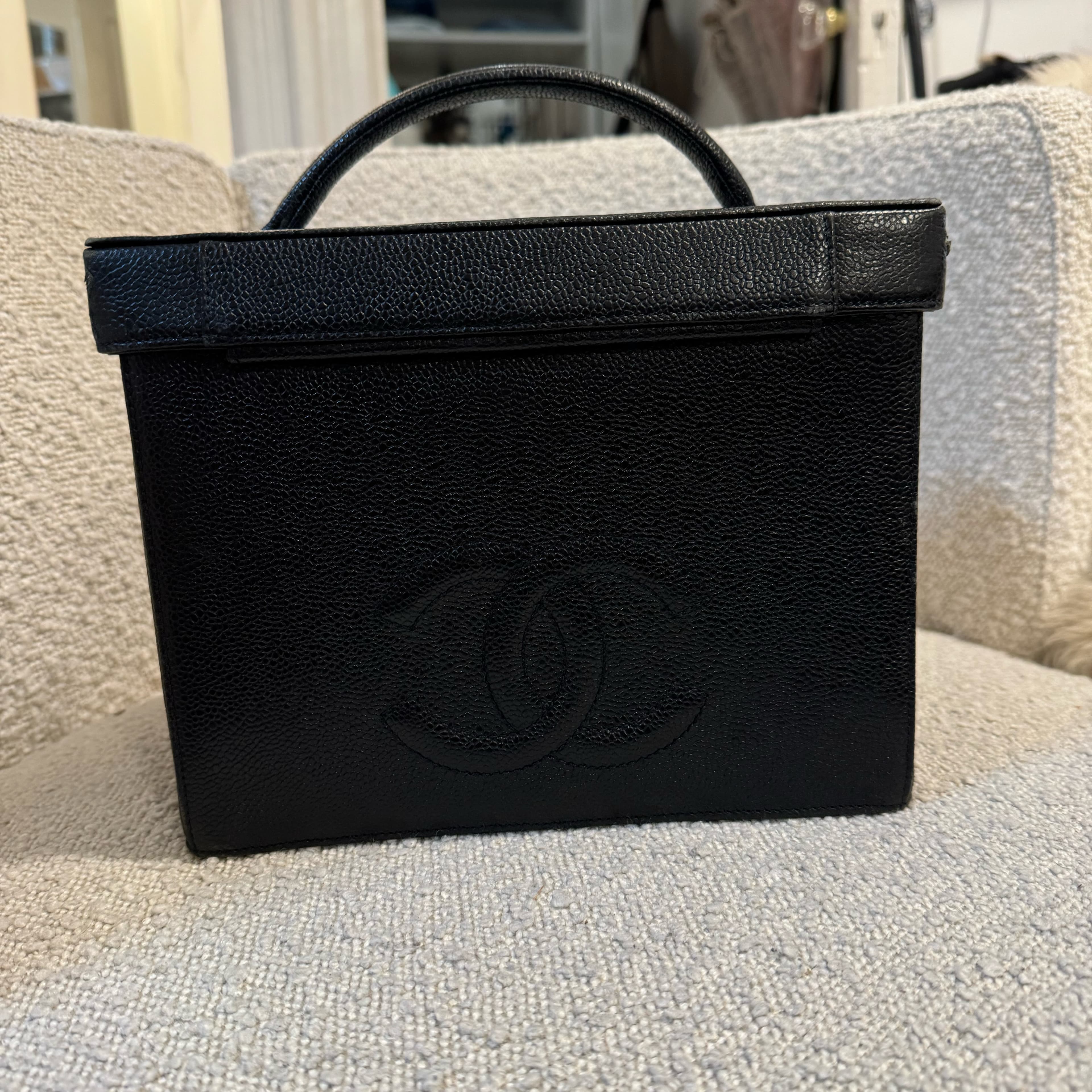 Vintage Chanel Square  Bucket Bag - Image 3