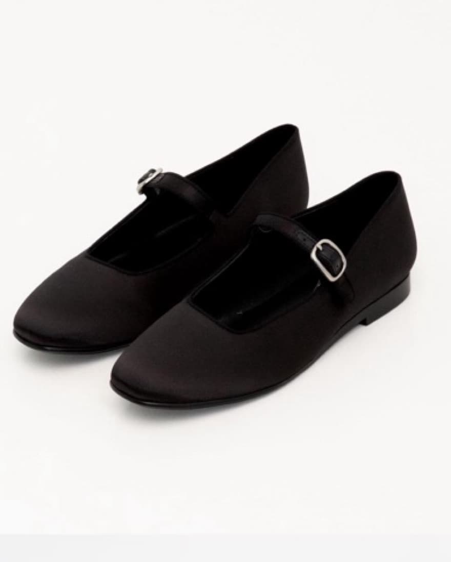 Classic Black Mary Jane Flats - Image 1