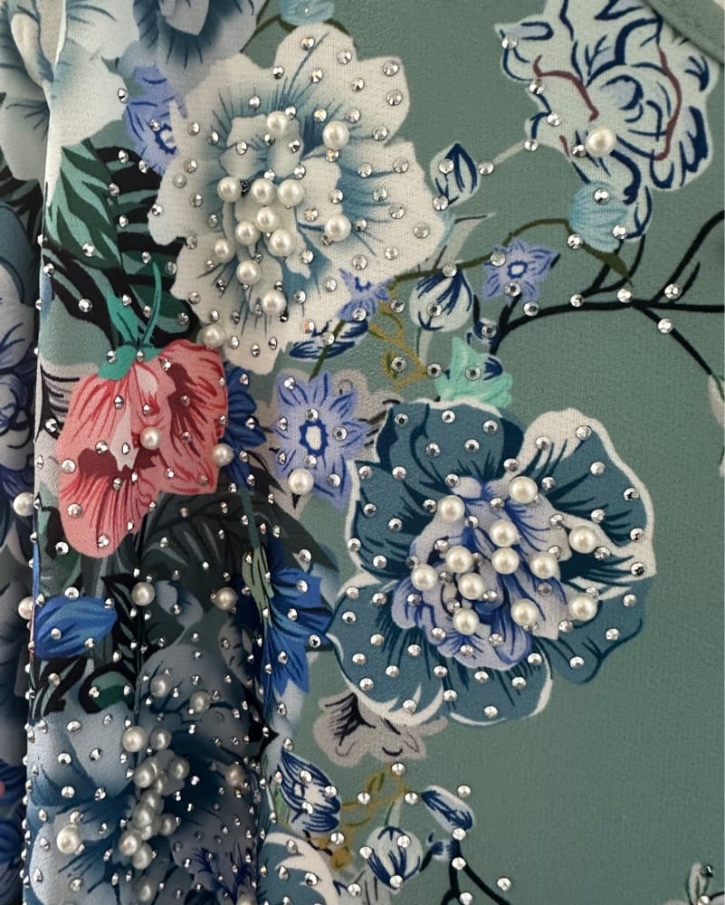 Elegant Floral Embellished Midi Dress - Image 3