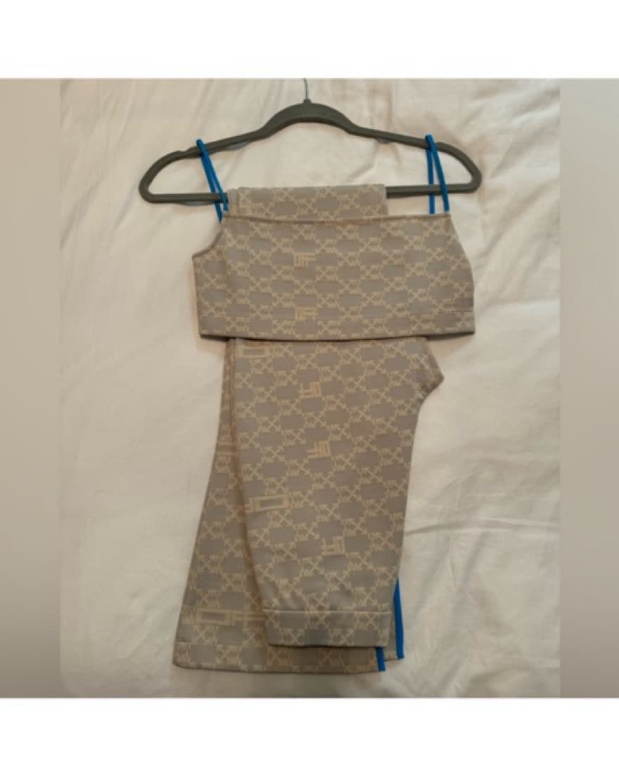 Off white Monogram Crop Pant Set - Image 4