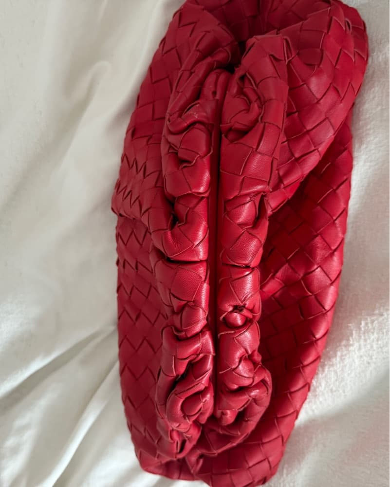 Large red Bottega Woven Pouch  - Image 2