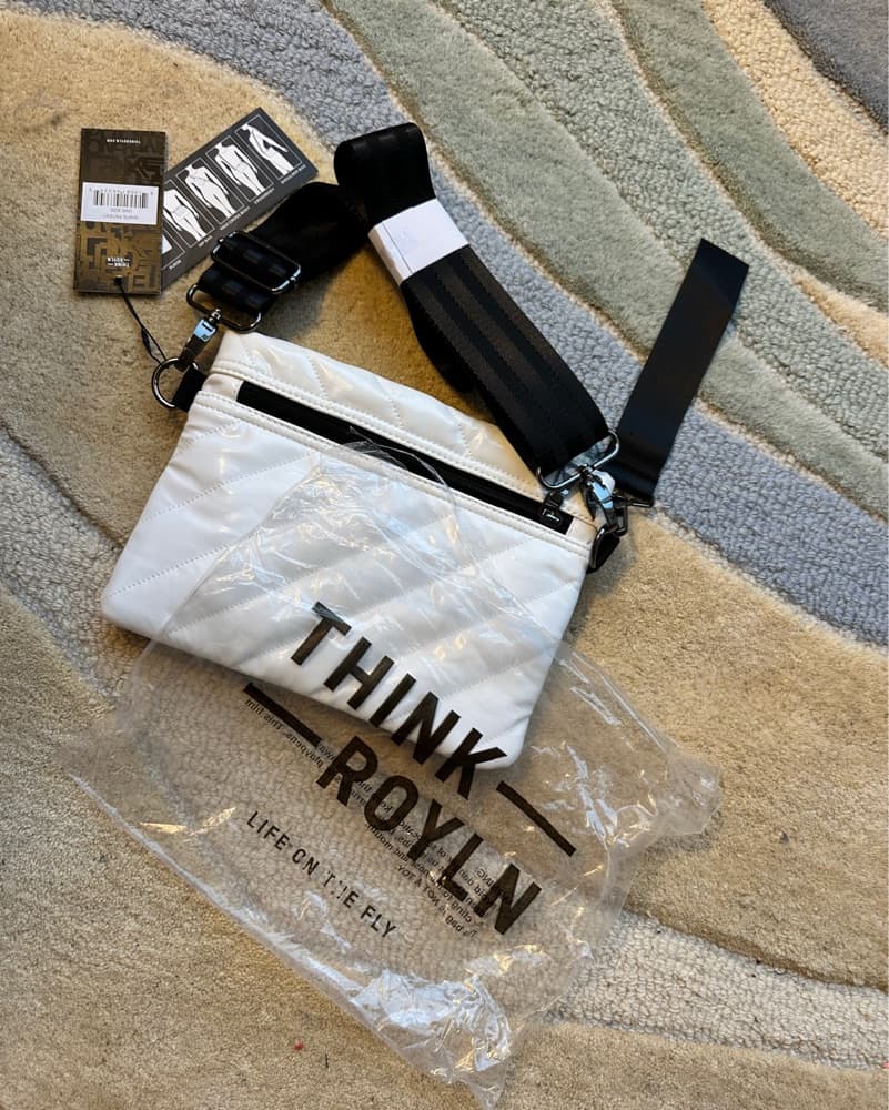 Quilted White Crossbody Bag - Image 3
