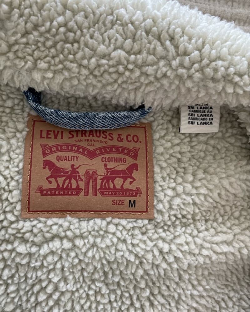 Levis Sherpa Denim Jacket - Image 2