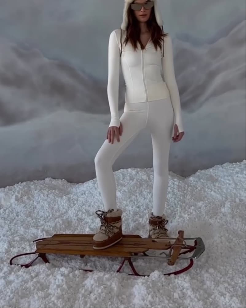 Zip Up And Leggings Ski  - Image 2