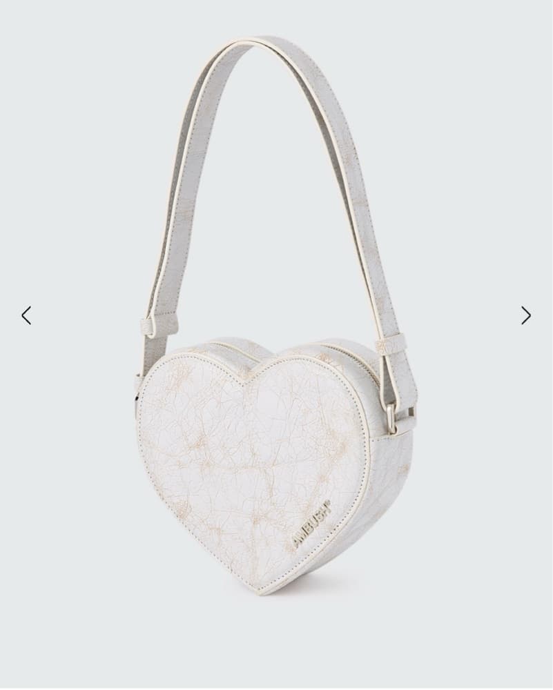 Ambush Heart Purse - Image 2