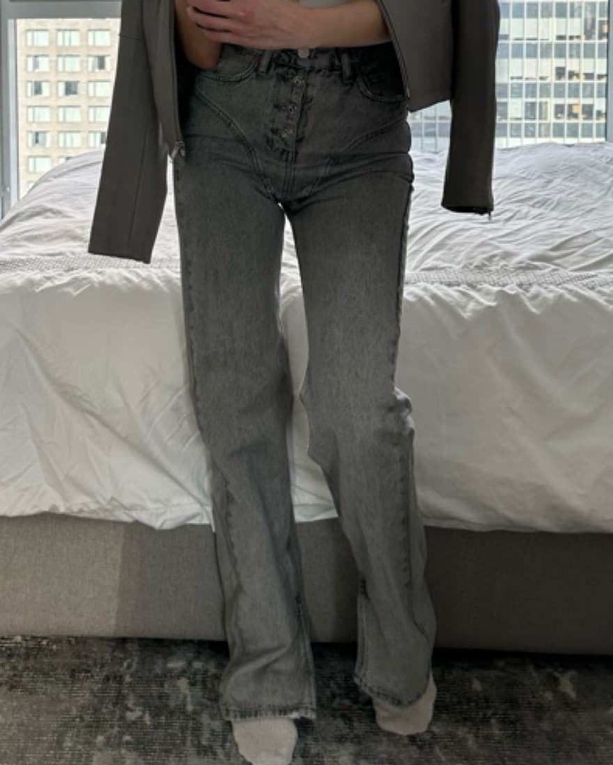 Gray jeans - Image 2