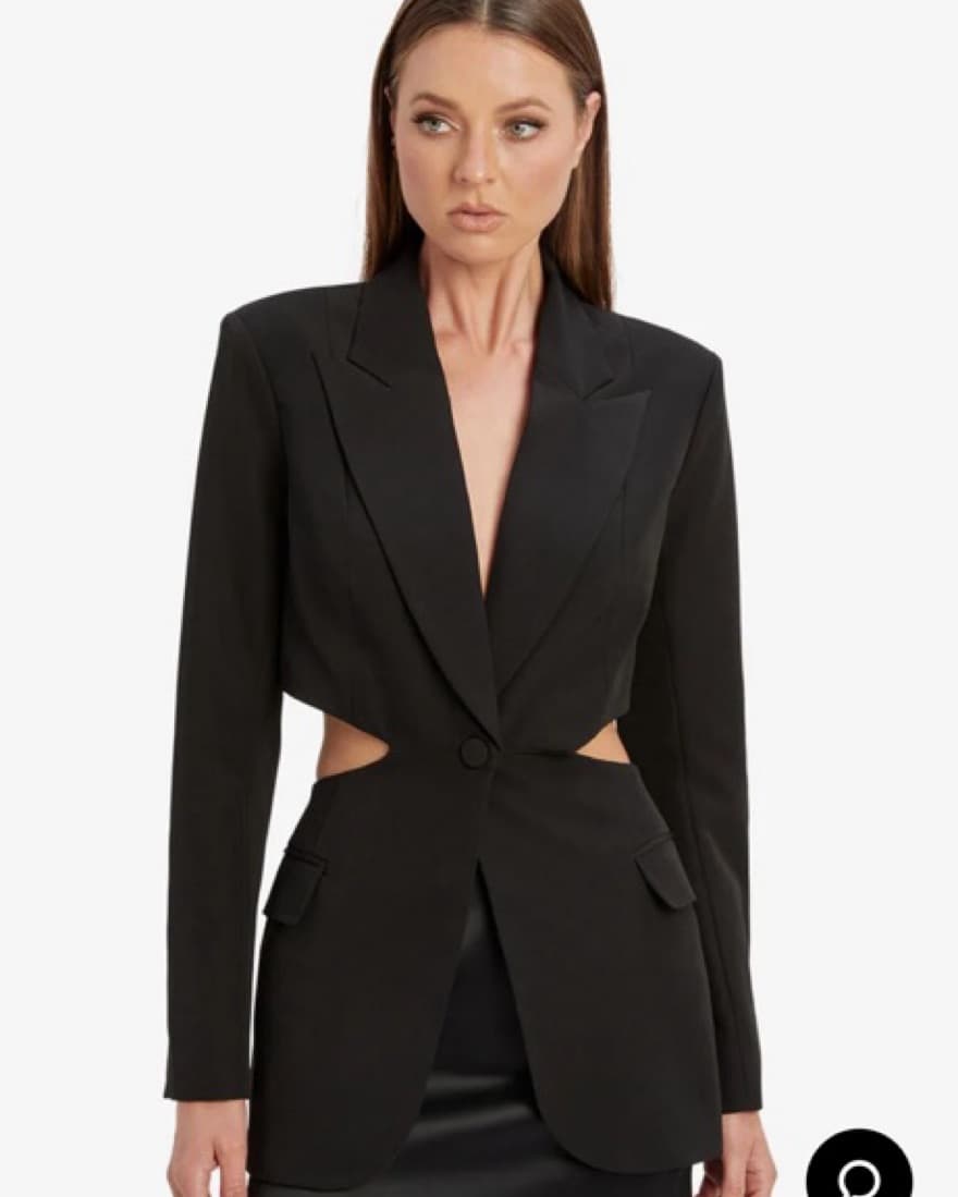 Bardot Backless Blazer In Black - Image 3