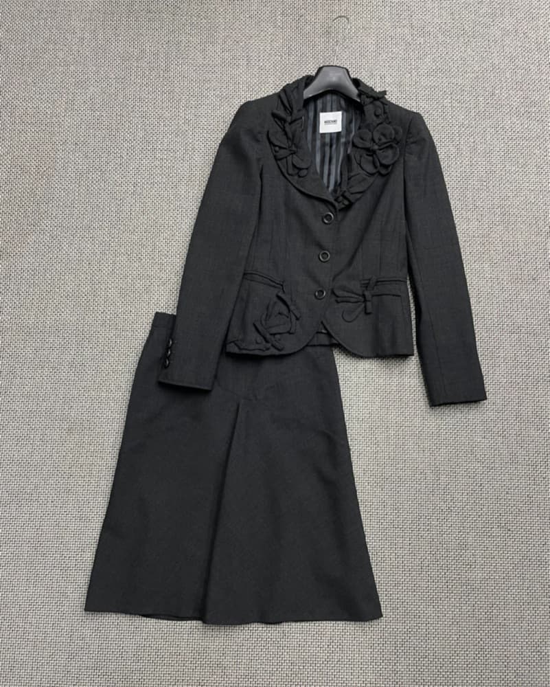 Moschino Flower Blazer and Skirt Set - Image 2