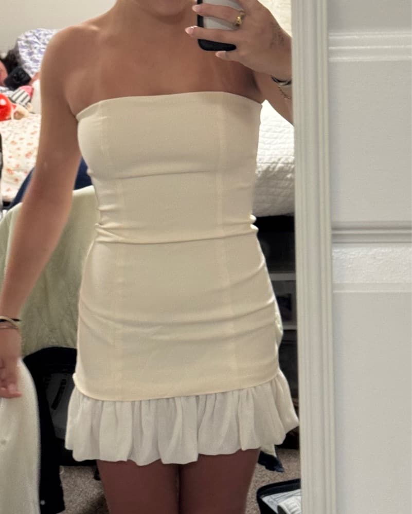 Short White Dress - Image 2