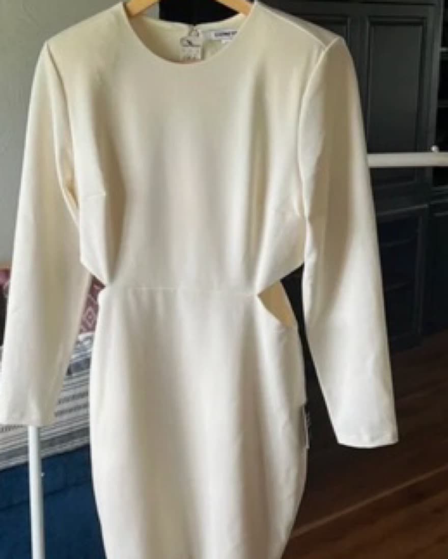 White mini Dress  - Image 3