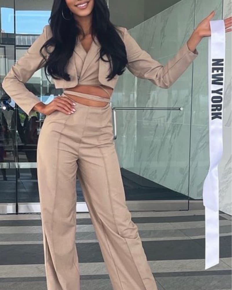 Chic Beige Jumpsuit with Waist Cinch - Image 1
