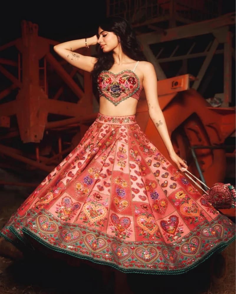 TORANI HEART LEHENGA XS-S w Matching Bag  | indian wedding - Image 2