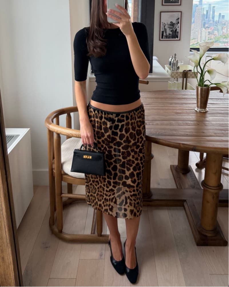 $1,550 Saint Laurent Leopard Midi Skirt - Image 1