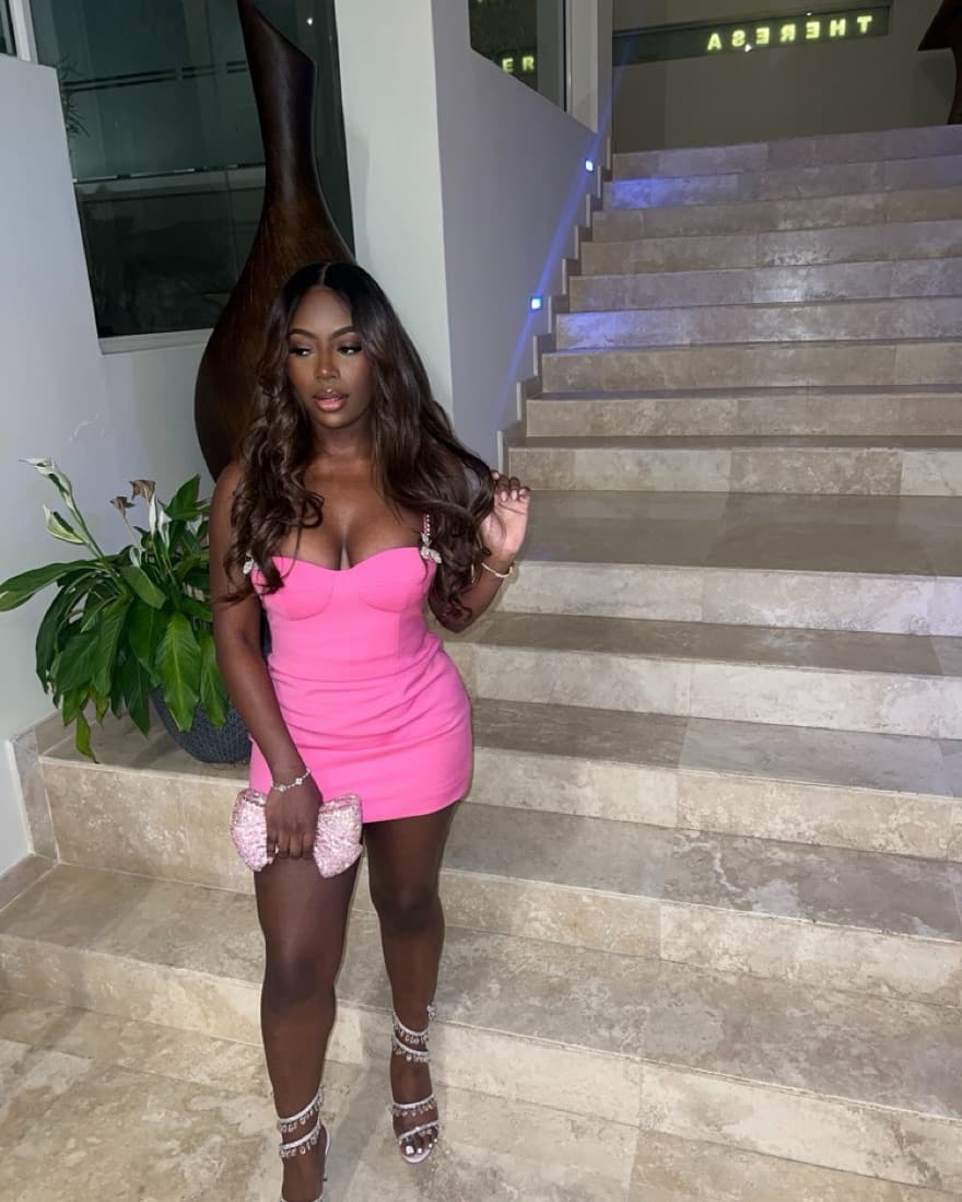 Area pink dress - Image 1