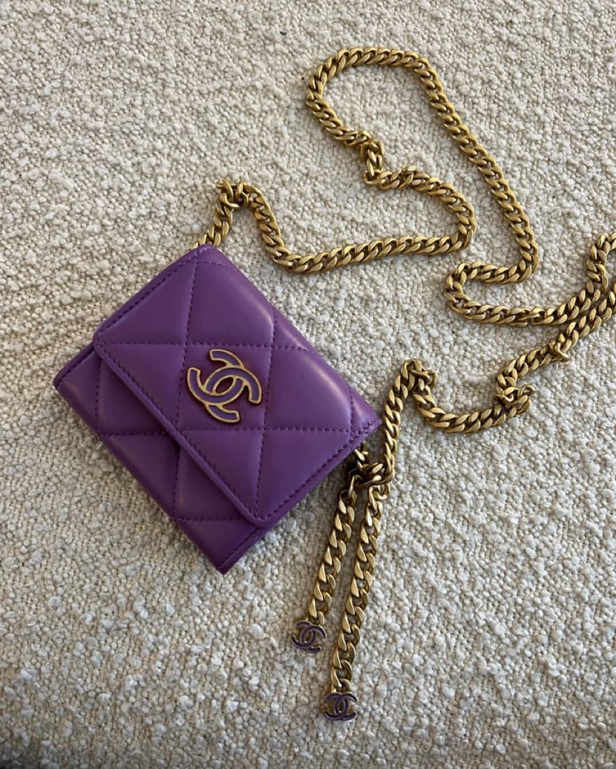 Lavender Chanel Wallet On Chain - Image 1