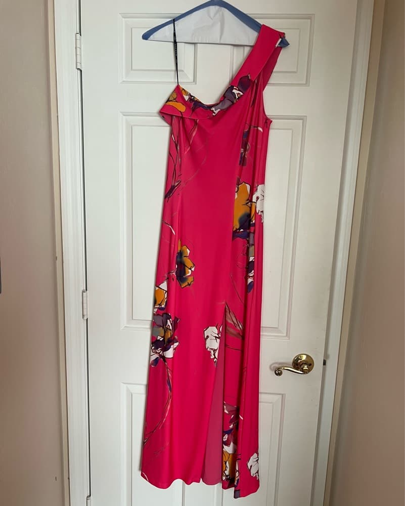 Black Halo Floral One-Shoulder Dress - Image 3