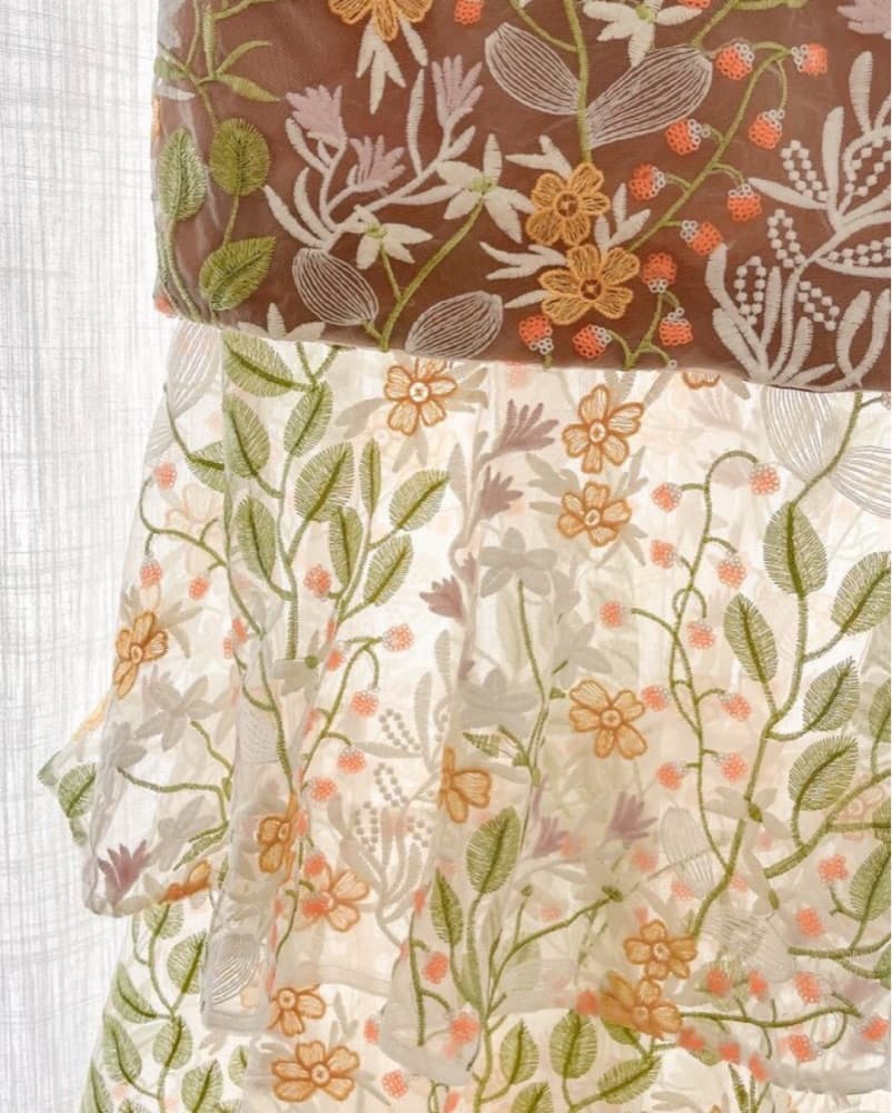 ELLIATT cream dress w florals  - Image 5