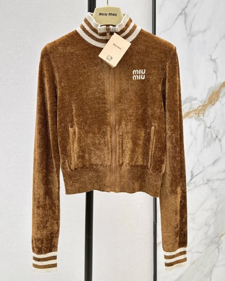 Miu Miu Fuzzy Brown Zip-Up Sweater - Image 4