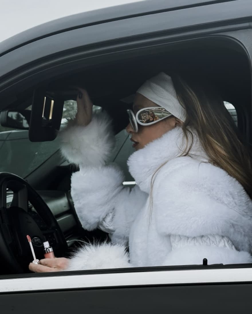 Gsou Faux Fur Ski Suit In White - Image 6