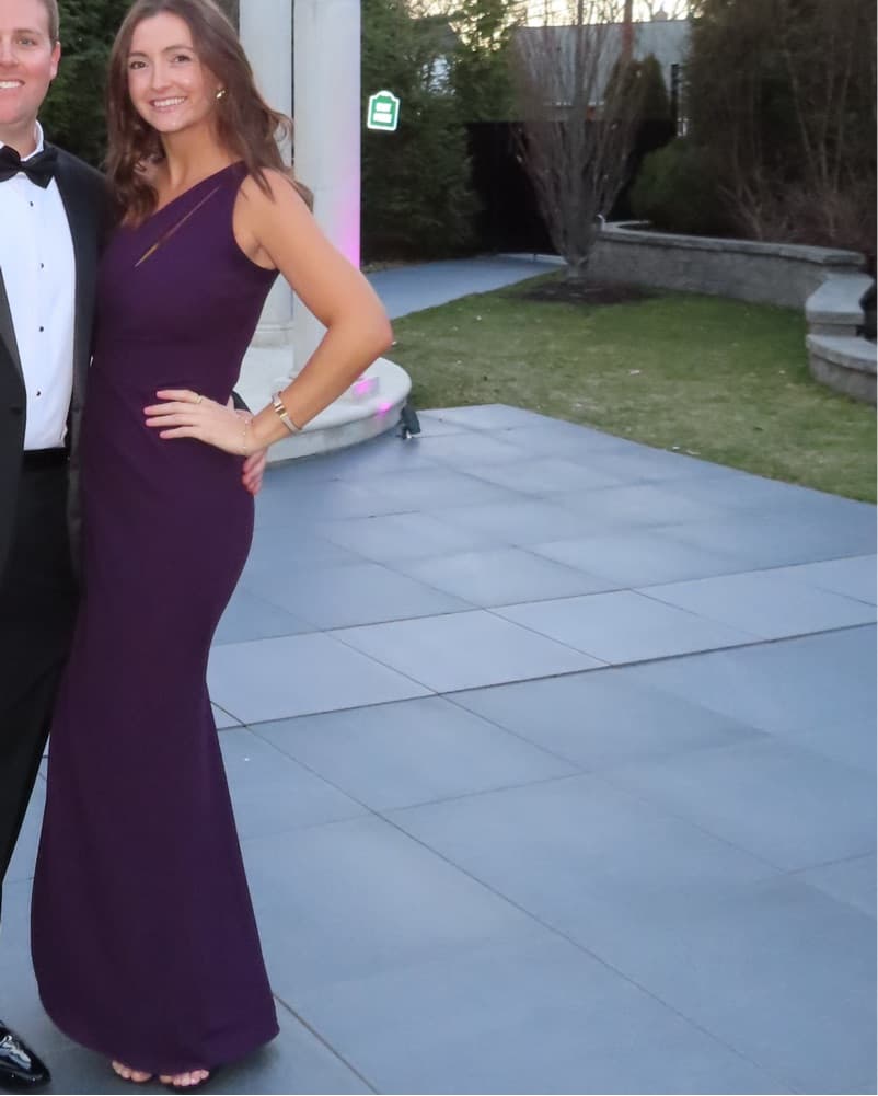 Elegant One-Shoulder Mulberry Gown - Image 5