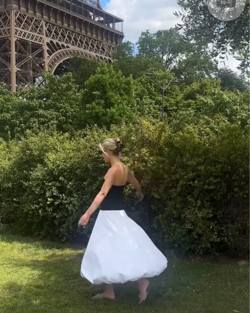 Chic White Bubble Skirt - Image 4