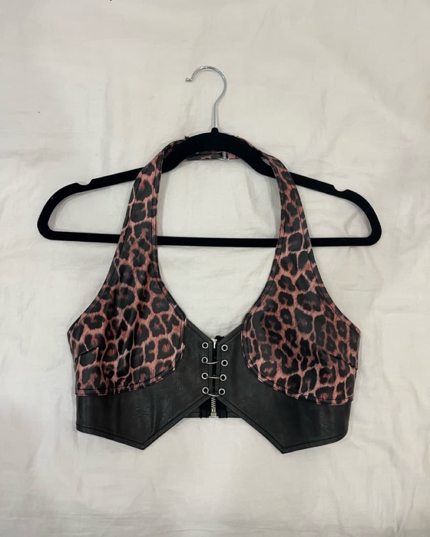 Amira Top - Leopard / Black  - Image 4